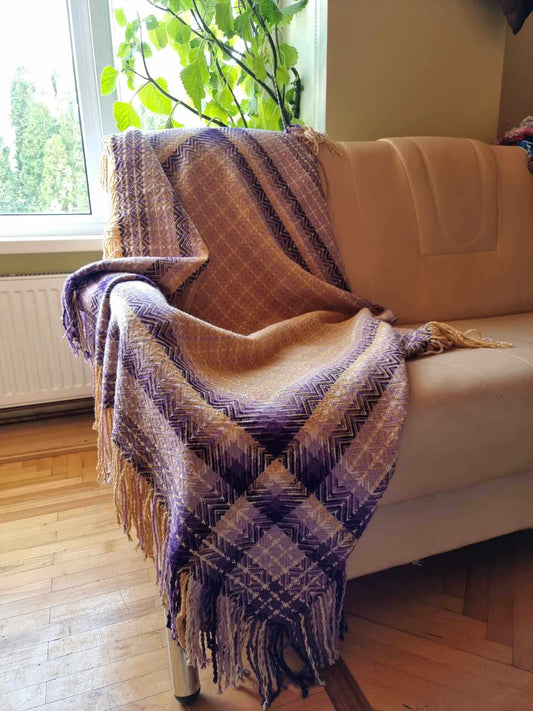 Hand woven wool scarf for sofa